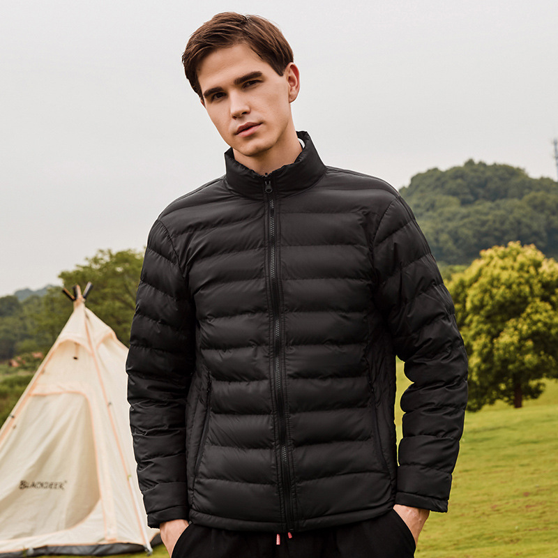 Abrigo de cáscara suave al aire libre para hombres y mujeres chaqueta tres en uno con forro de algodón cálido a prueba de viento impermeable pareja traje de Montañismo