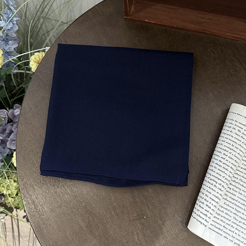 Bufandas de seda cuadrada bufandas de seda de alta calidad bufandas de seda de verano bufandas de seda de cabello bufandas de seda de cabello al por mayor