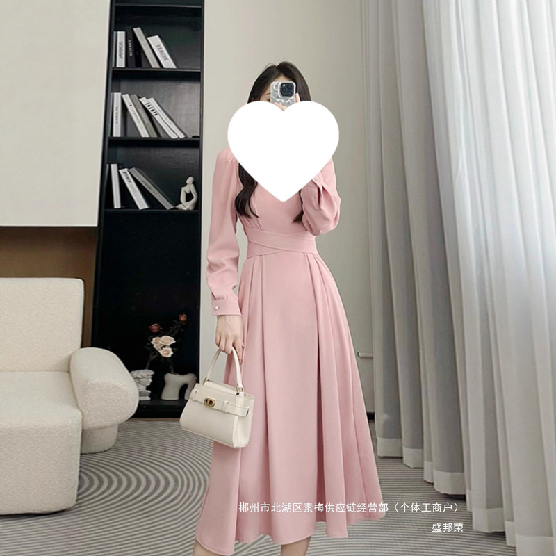 Factory Direct Sales Long-Sleeved Square Neck Dress for Women, Slimming, Formal Occasions, Waist-Cinching and Belly-Covering