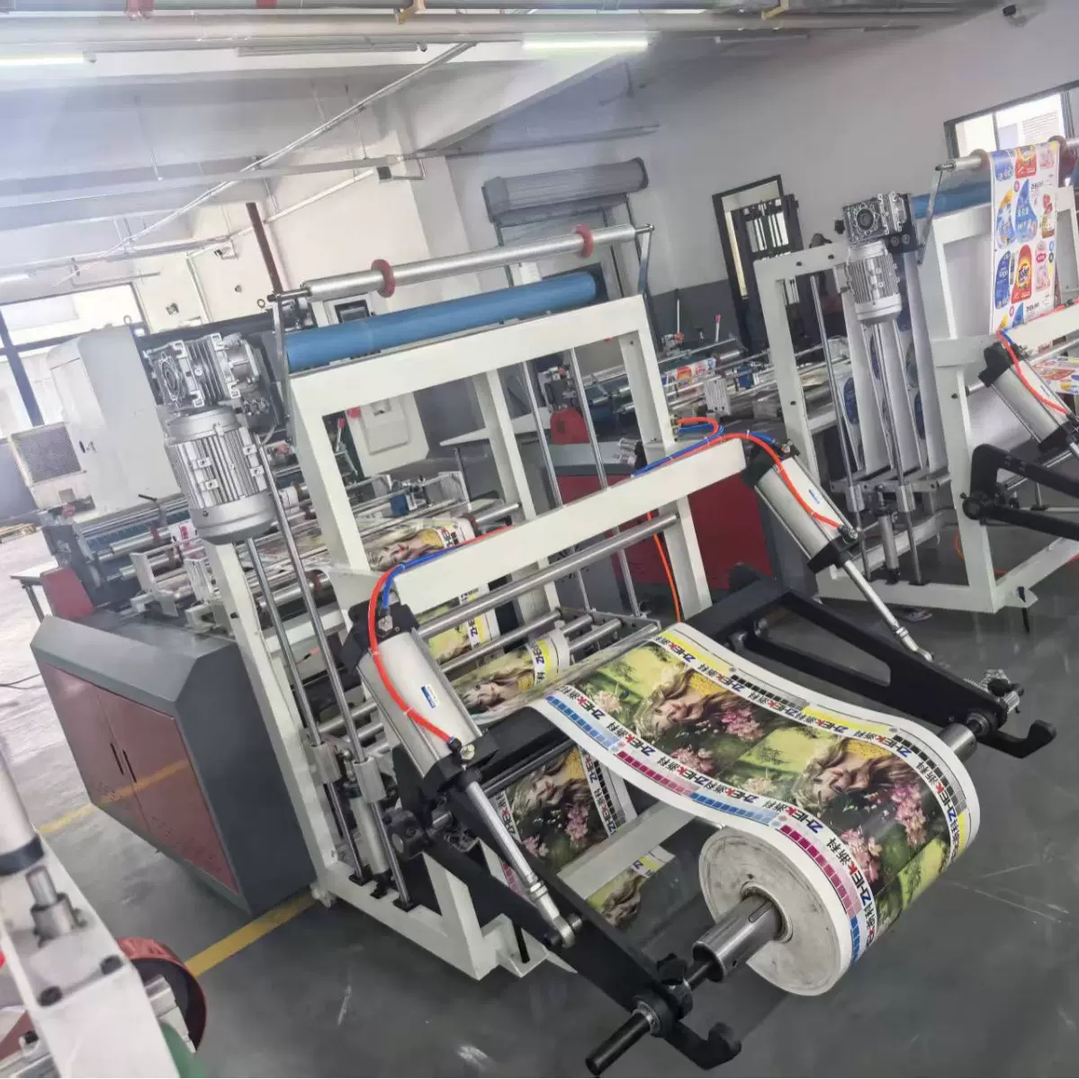 切纸机，横切机，冷切机制袋机厂家，速度快，工艺先进，操作简单