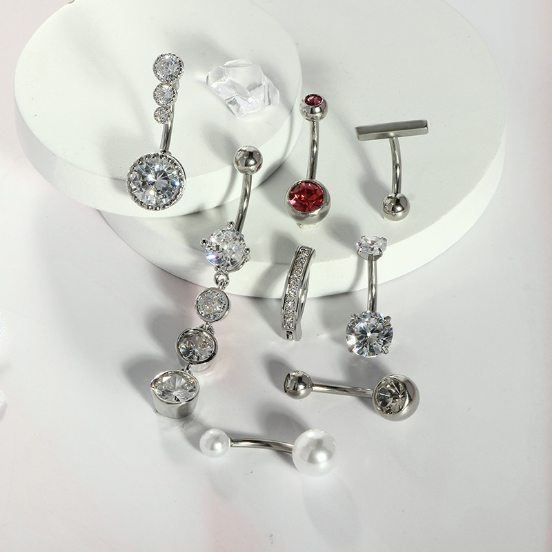 Silver pointed spike labret stud material detail