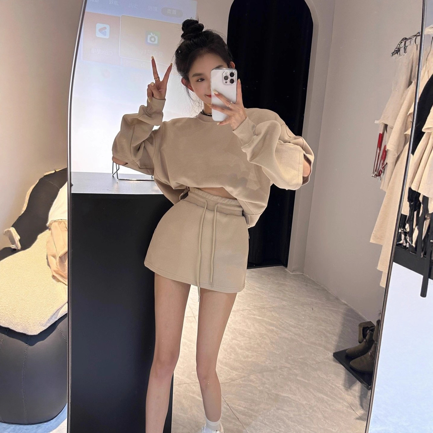 春秋新款开口设计圆领宽松小个子卫衣女半身短裙休闲时尚两件套潮