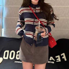 小香风撞色条纹毛衣开衫女秋冬加厚慵懒风设计感短款针织外套上衣