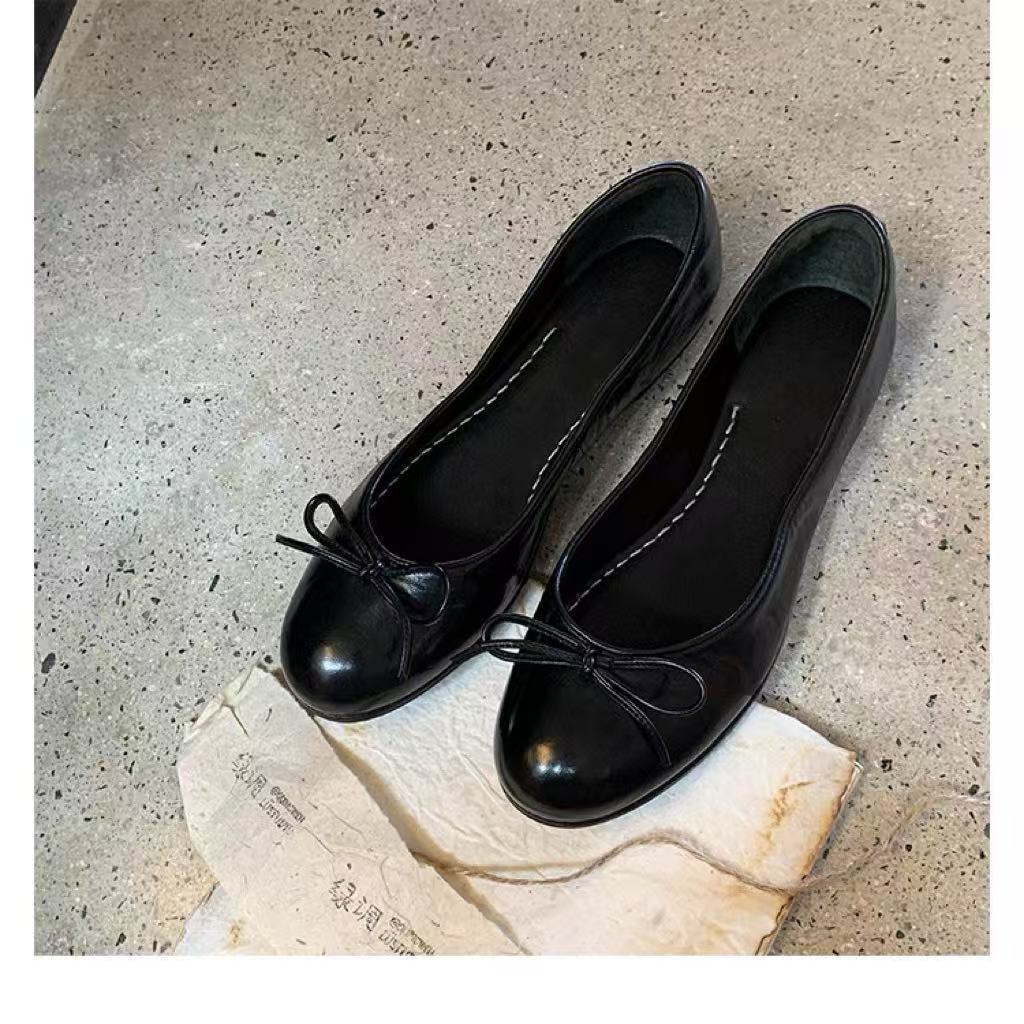 Black (flat bottom) spot
