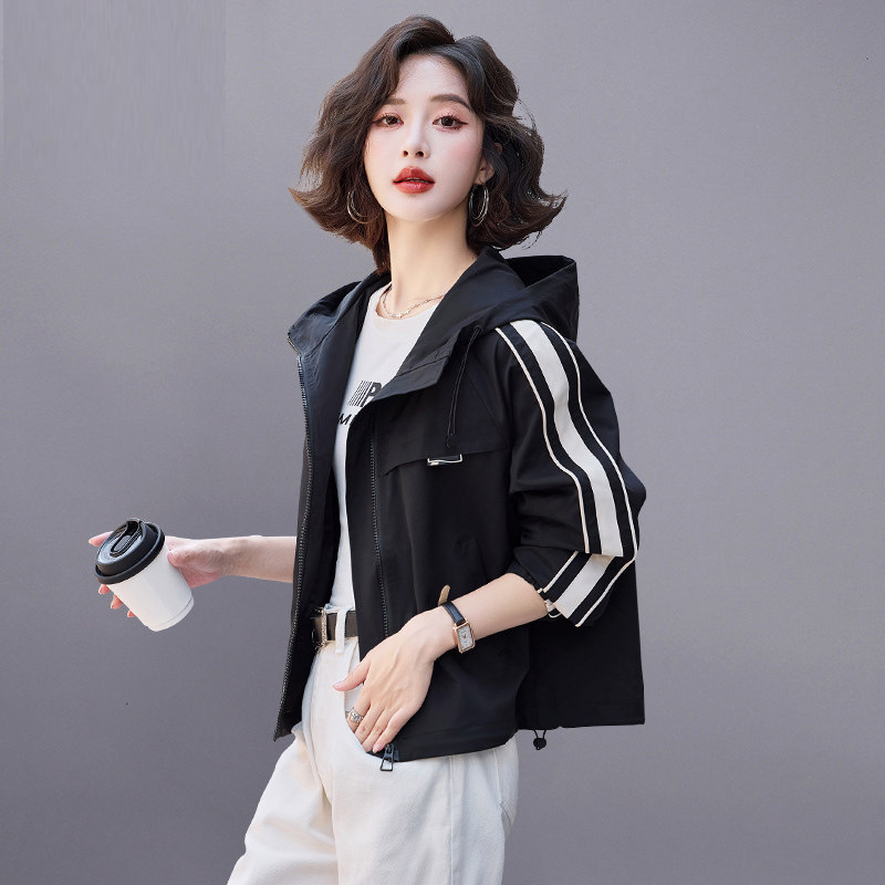 Black short coat for women, 2026 new spring and autumn style, petite fashion, loose, casual, versatile, stylish jacket