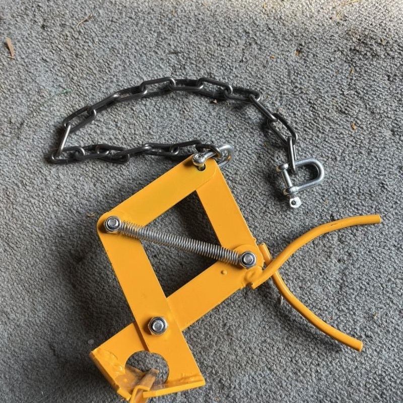 체인이 달린 클립 [스프레이 페인팅 버전]