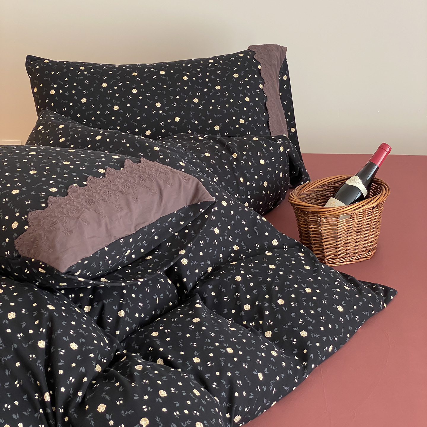 French Vintage Style Small Floral Pattern All-cotton Knitted Four-piece Set, Class A Ultra-soft And Cozy For Sleeping_voghion.com