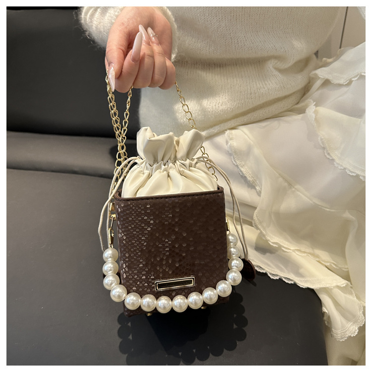 Borsa a secchiello con perle donna borsa a tracolla elegante_voghion.com