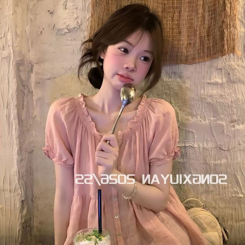 Sweet and youthful grapefruit pink lace puff sleeve doll shirt for women, summer Korean style loose slimming top for girls Sweet and youthful grapefruit pink lace puff sleeve doll shirt for women, summer Korean style loose slimming top for girls