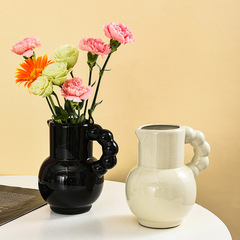 新しいフランスの陶磁器の花瓶の置物のリビングルームの寝室のレストランのテーブルのクリーム風の装飾品の置物の高級感