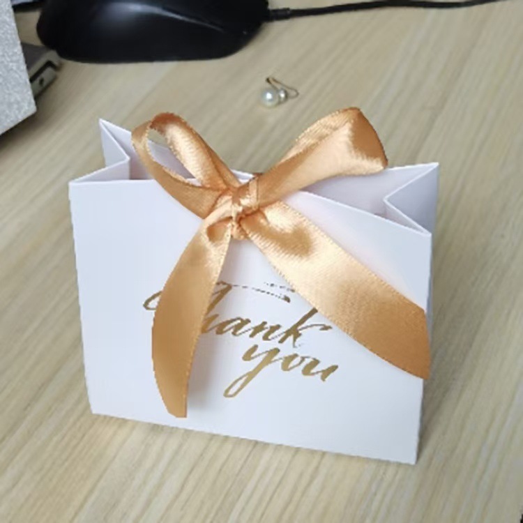 화이트+골드 리본