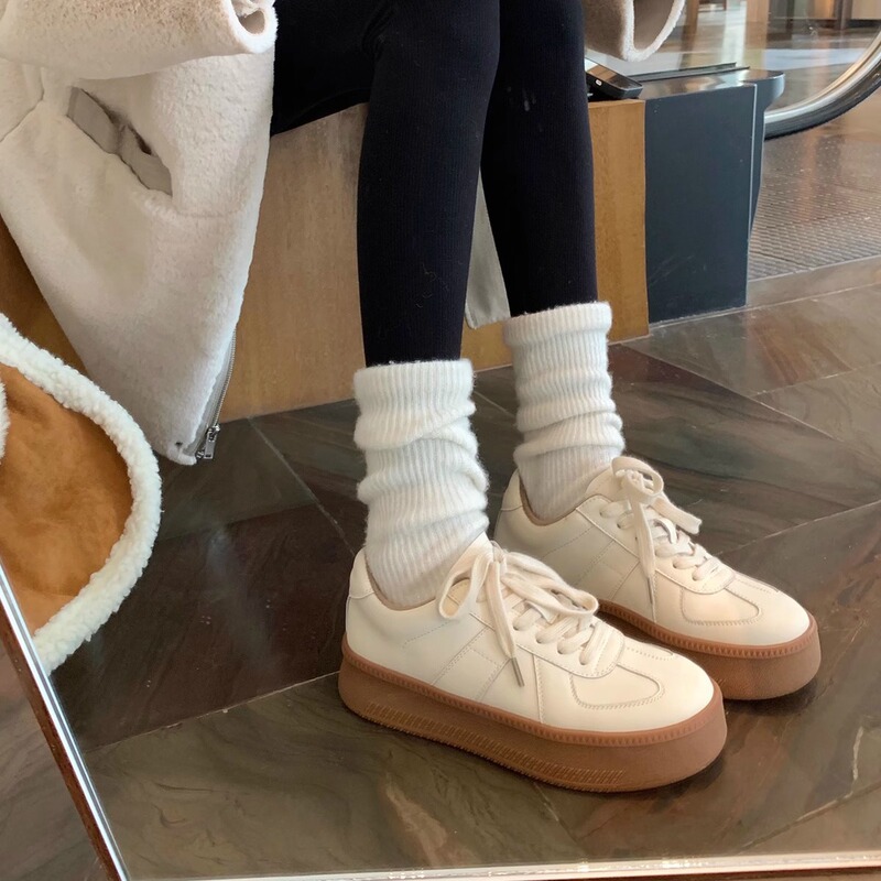 Sheepskin version ~ Grape mom's same style round toe thick bottom contrast color age-reducing versatile lace-up German training board shoes casual white shoes