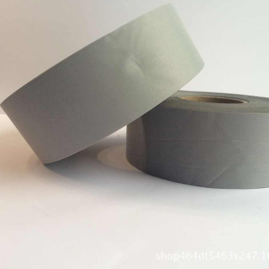 厂家直供 普亮化纤反光布 箱包反光材料 反光服装辅料 工装闪光条