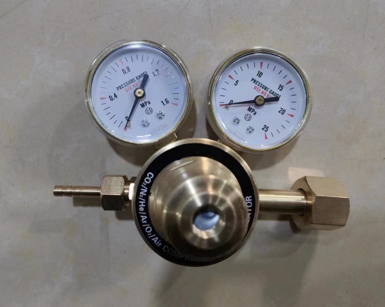 标准气体减压阀汽车尾气检测汽车检测站汽柴油高低标气减压器气瓶