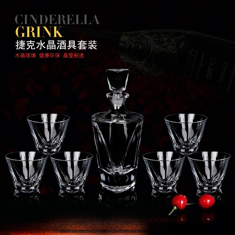 Comercio exterior transfronterizo suministro de alta calidad de vidrio de cristal checo whisky taza de vino casero decanter set de vino