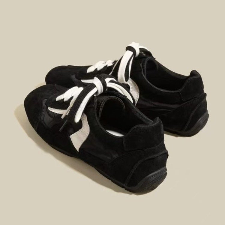 Leather version of comfortable and lightweight height-increasing German training shoes for women, new vintage old money style white lace-up casual sneakers Leather version of comfortable and lightweight height-increasing German training shoes for women, new vintage old money style white lace-up casual sneakers