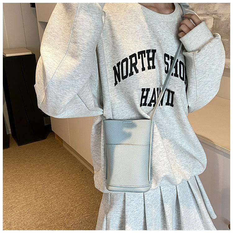Versione coreana della nuova borsa a tracolla versatile casual per telefono, semplice, alla moda e alla moda, da donna, mini borsa carina_voghion.com