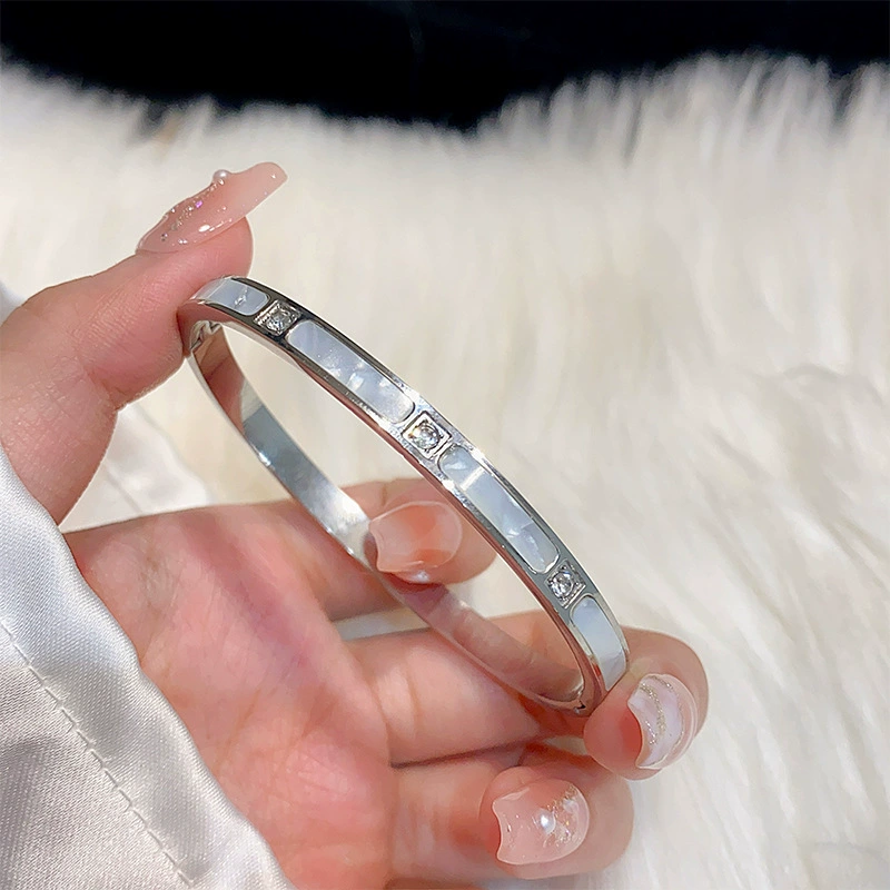 Bracelet, stainless steel, light‑luxury style with diamond‑accent options, silver variants