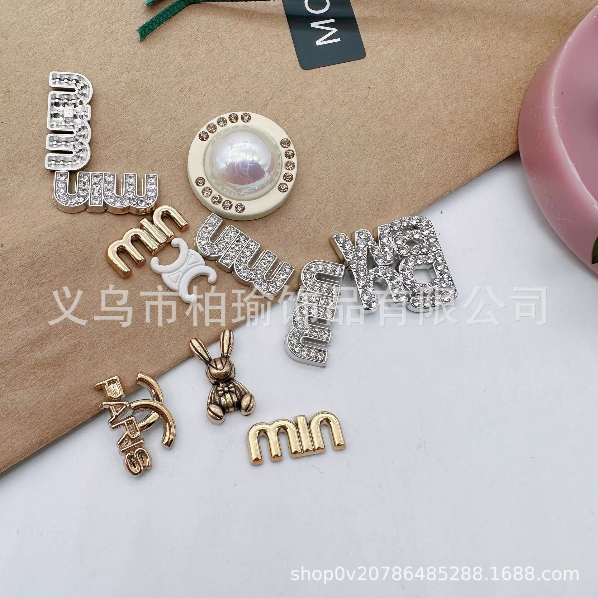 新款diy合金饰品配件镶钻英文字母WANG头饰发夹手机壳配饰材料