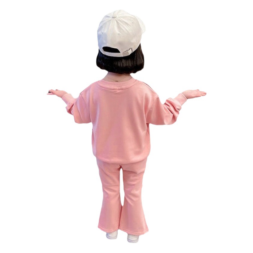 Traje para niñas Primavera y otoño 2023 Nuevo estilo occidental para niñas Suéter de estilo coreano Pantalones de dos piezas Top de moda para niños