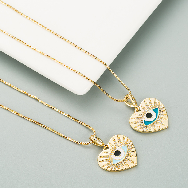 devilu0027s eyes heart-shaped pendant necklace