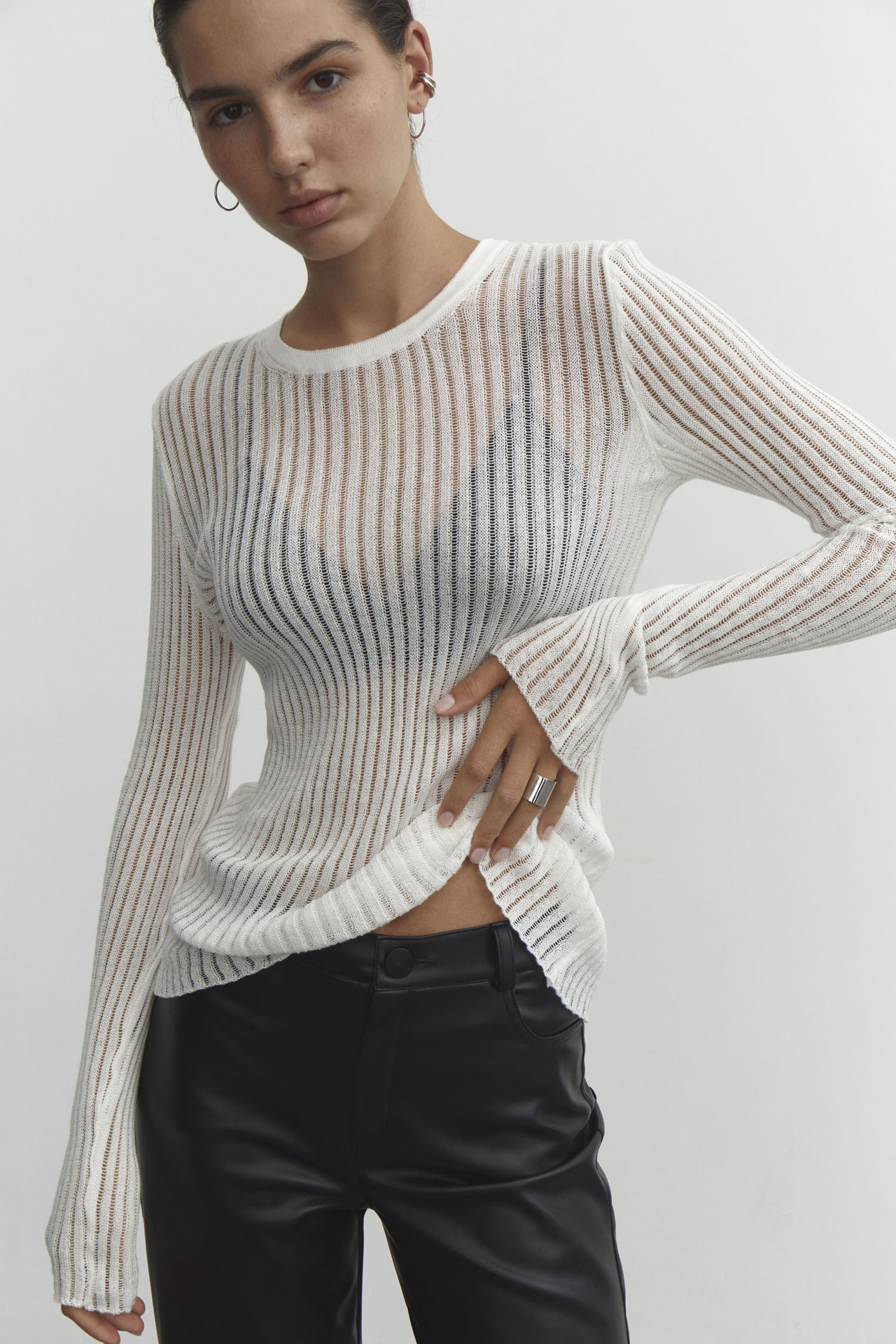 Women's Knitwear Long Sleeve Sweaters & Cardigans Simple Style Stripe Solid Color display picture 1