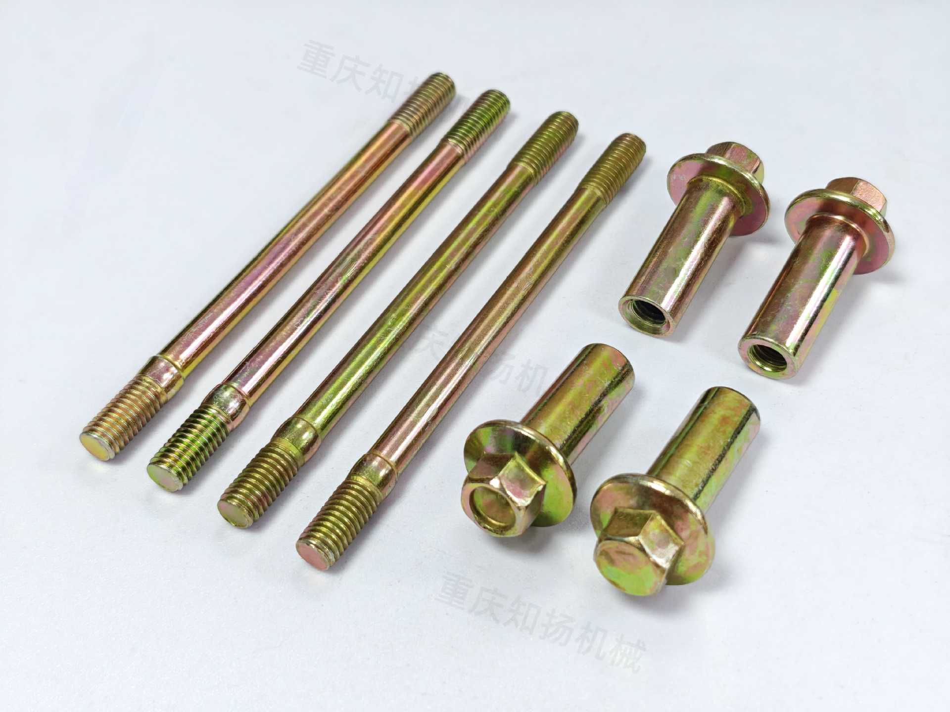 Motorcycle Engine Parts Zongshen Cg200 Steel Column Bolts and Nuts Cg125/Cg150 Cylinder Column Nut Kit