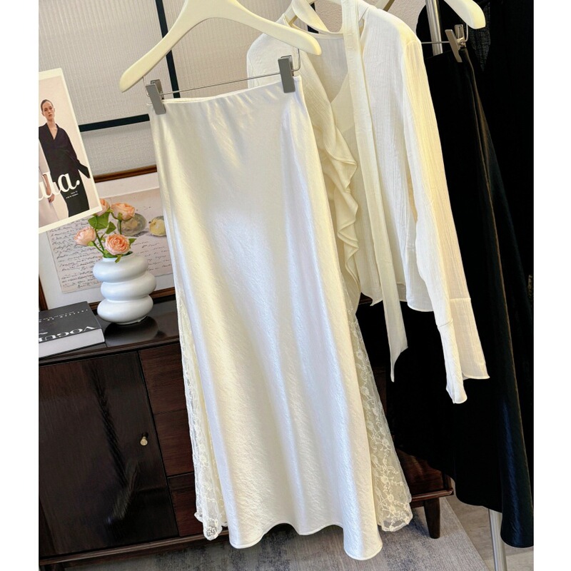 French Style Irregular Lace Stitching Satin Fishtail Skirt Slim-Fit Slimming High-End Open Mid-Length Skirt French Style Irregular Lace Stitching Satin Fishtail Skirt Slim-Fit Slimming High-End Open Mid-Length Skirt