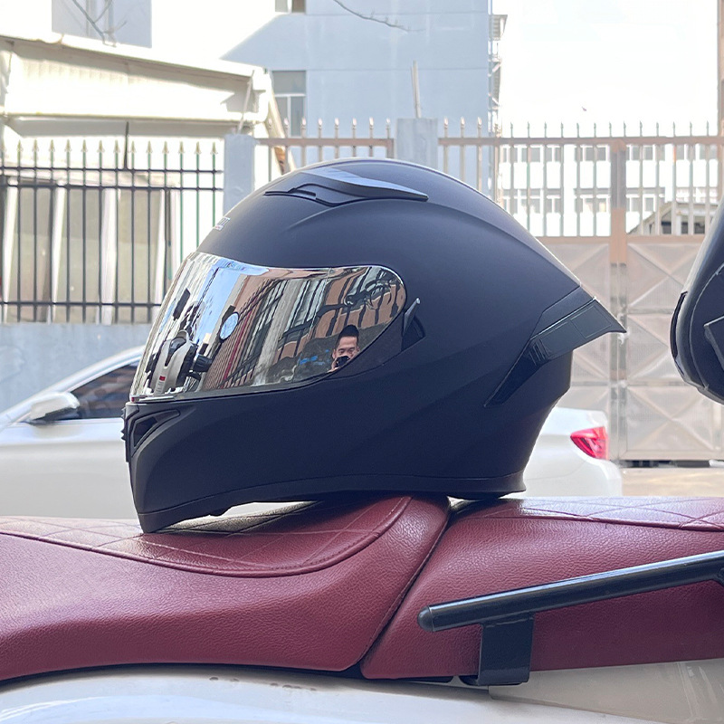 El casco completo del casco de la cola grande de la motocicleta Jiekai se puede instalar con auriculares Bluetooth