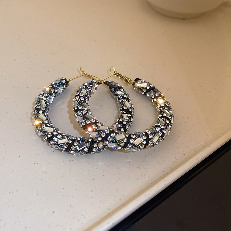 Fashion Circle Metal Inlay Zircon Womenu0027S Earrings 1 Pair