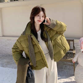 复古绿色学院风格子拼接羽绒服女2026年冬季小个子保暖白鸭绒外套