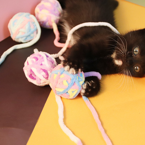 Cat toy yarn ball, chewable and molar-resistant, plush cat ball, self-pleasure and boredom relief, cat stick, silent pet cat toy
