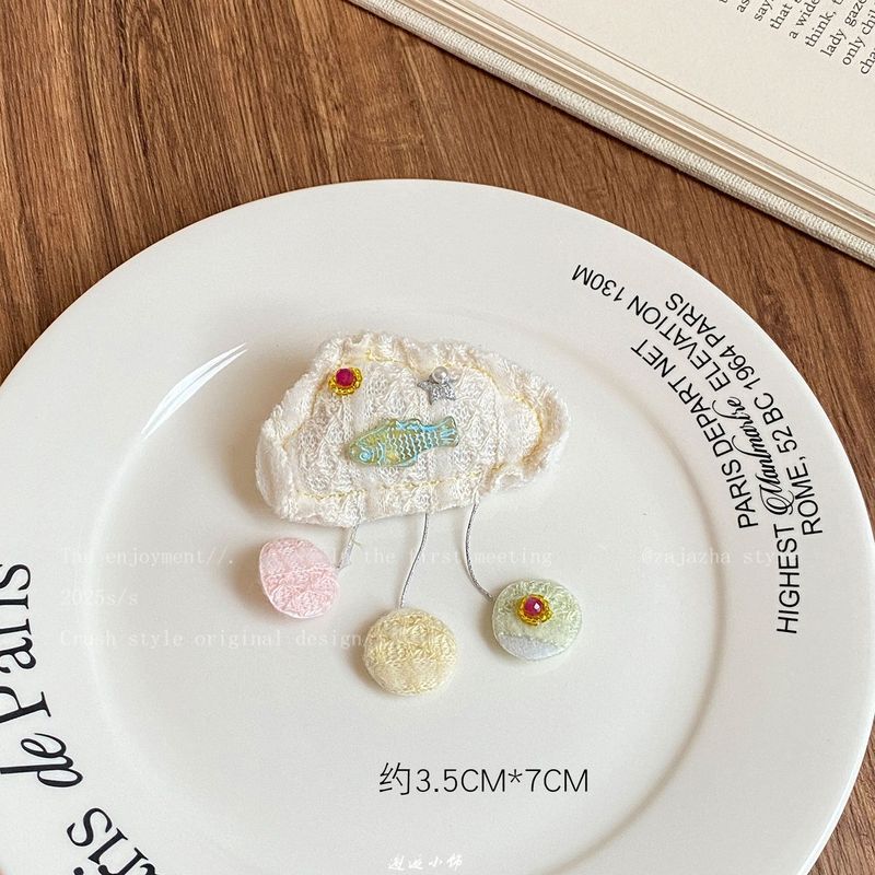 敲可爱~卡通布艺蘑菇胸针女2025新款别针配饰设计感背包挂饰点缀|undefined