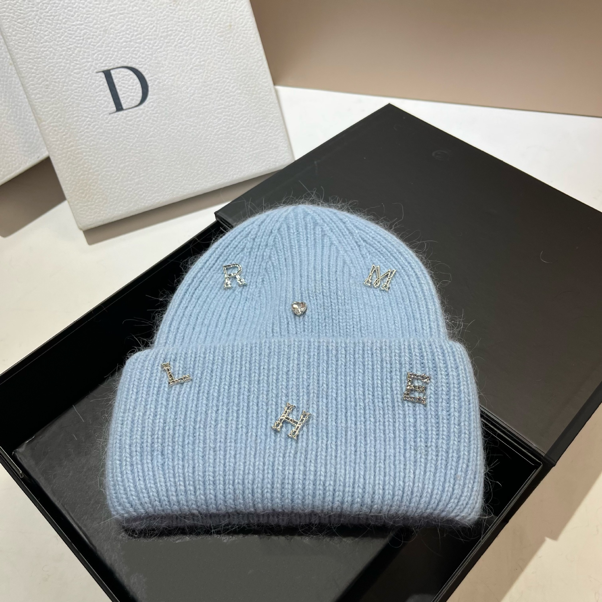 [Rabbit Hair] Winter Nordic enlarged and elongated double folded face small knitted Korean version letter warm ear_voghion.com