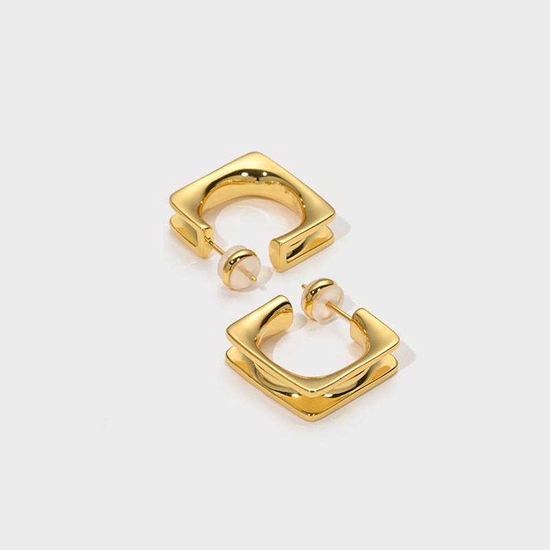 Fashion U Shape Solid Color Copper Plating Earrings 1 Pair