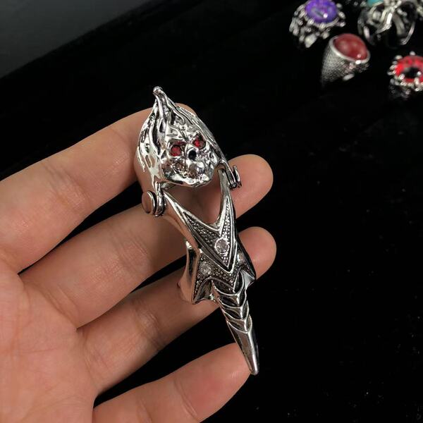Fashionable ring for men and women