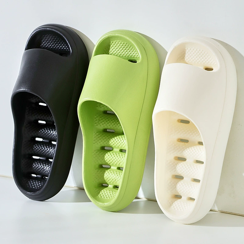 Новые домашние тапочки для ванной комнаты, нескользящие, с водоотводящей подошвой, для пар, специальные тапочки для купания, летние женские тапочки.