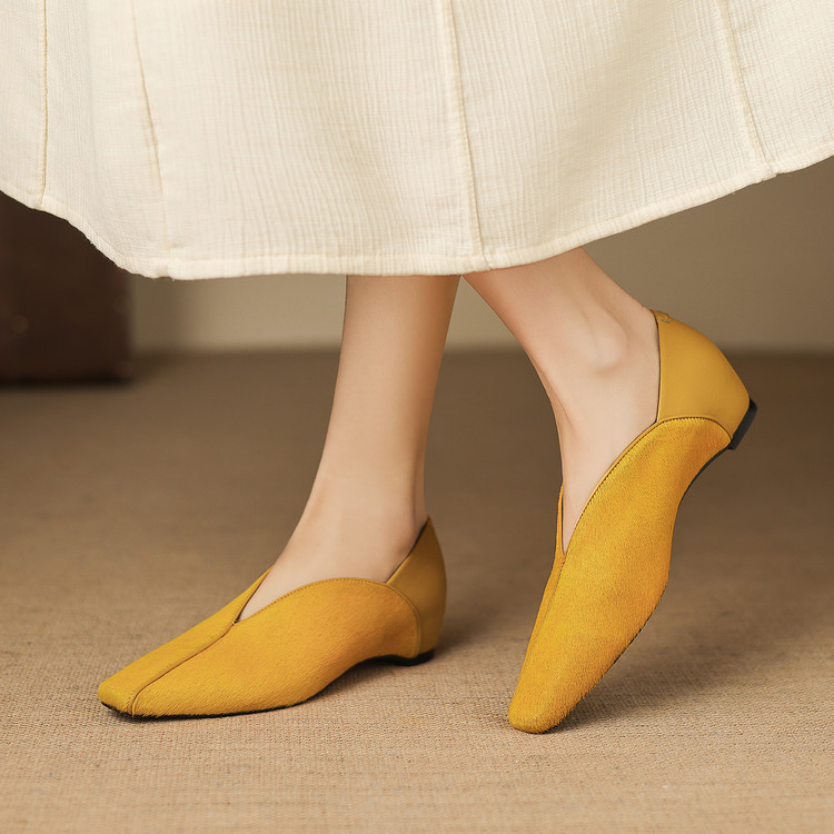 Versatile Horsehair Loafers for Women 2026 Spring and Autumn New Style, Chunky Heel, Hidden Height Increase, V-Cut, Slip-On Commuter Shoes