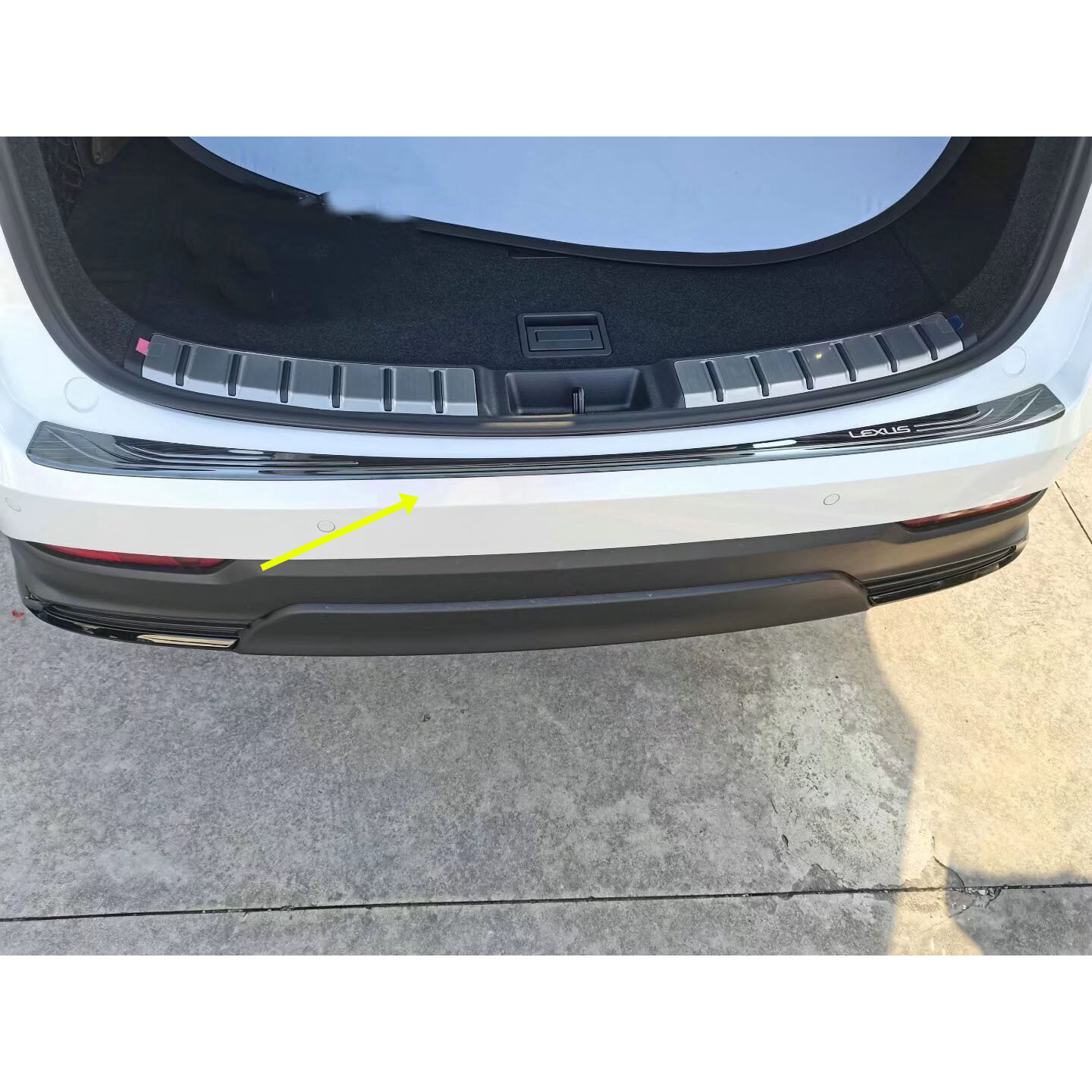 Suitable for 22 Models of Lexus Nx, Interior and Exterior Door Sill Strips, Car Decorative Sequins, Modification Accessories