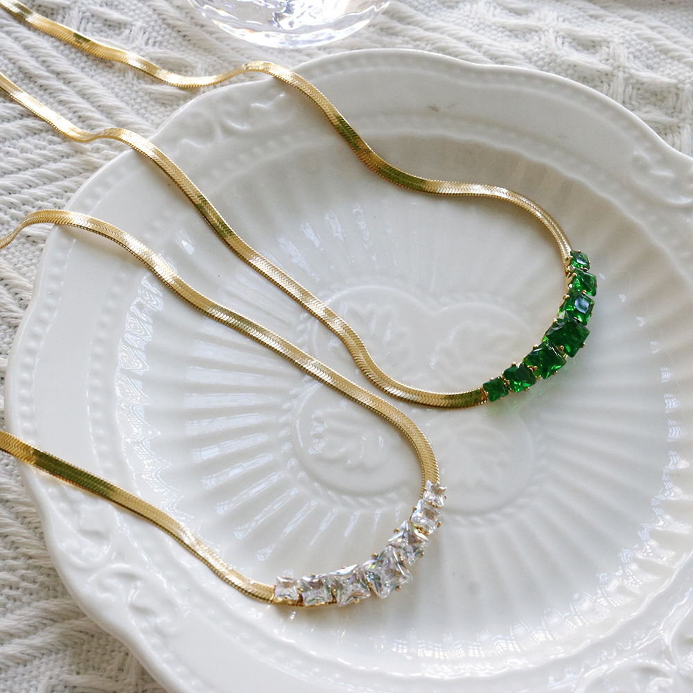 Fashion Geometric Titanium Steel Inlay Zircon Necklace 1 Piece