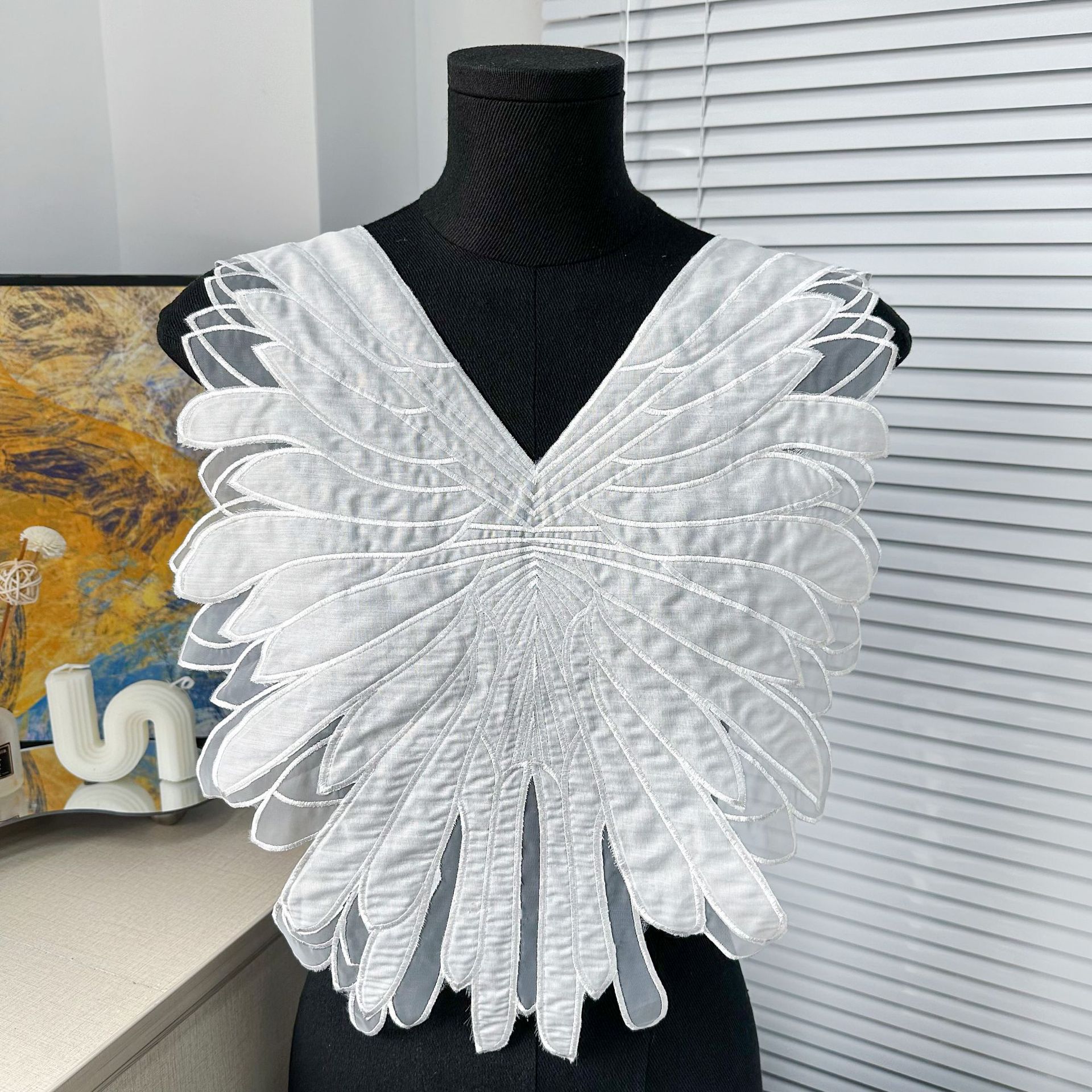 Ventas calientes de comercio electrónico ergena bordado ángel ala delantera vestido de escenario decoración calcomanías simples