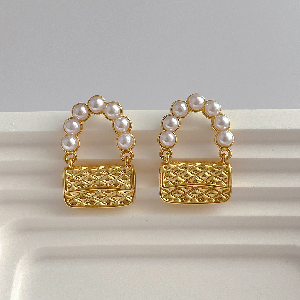 Fashion Bag Copper Plating Artificial Pearls Ear Studs 1 Pair