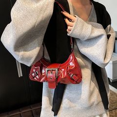 レトロスタイルのホットガールダメージ加工2色レザーショルダーバッグクロスボーダースタイル新しい高品質レディースバッグ脇の下バッグトレンディ