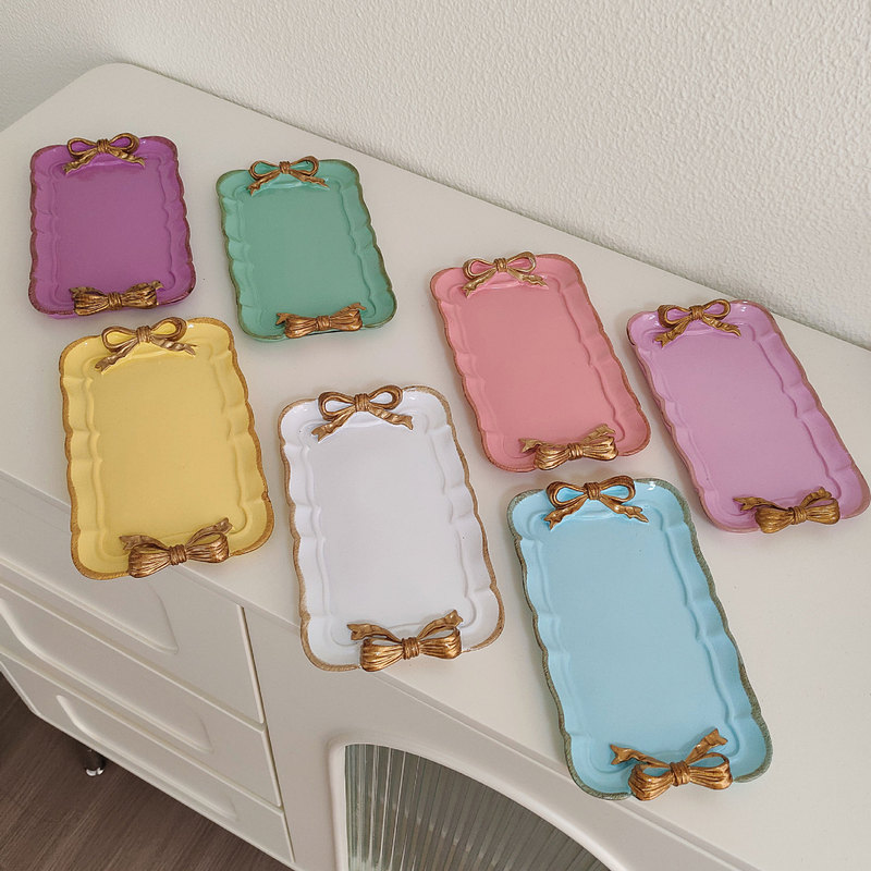 Korean-Style Exquisite Embossed Bow Square Resin Plate Wedding Afternoon Tea Dessert Cake Plate Cute Photo Shoot Plate Korean-Style Exquisite Embossed Bow Square Resin Plate Wedding Afternoon Tea Dessert Cake Plate Cute Photo Shoot Plate