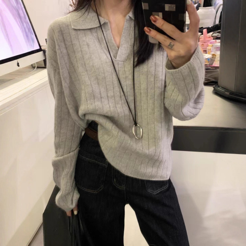 2025 Korean Autumn and Winter Polo Collar Pit Strip High-End Knitted Knitwear Top Jacket Lazy Style Pullover Women's Knitwear 2025 Korean Autumn and Winter Polo Collar Pit Strip High-End Knitted Knitwear Top Jacket Lazy Style Pullover Women's Knitwear