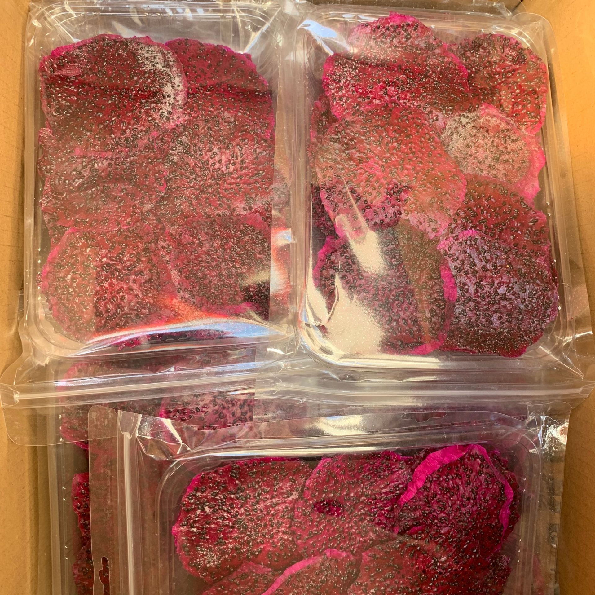 红心火龙果干散装2.5kg*4包/箱厂家直供批发原料贴牌代工OEM烘培