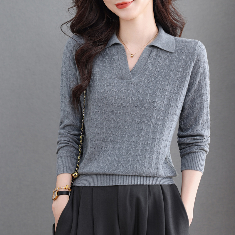 Gray Polo Collar V-Neck Knit Top for Women, Middle-Aged Moms, 2026 Spring/Autumn Long Sleeve Cropped Versatile Base Layer Top