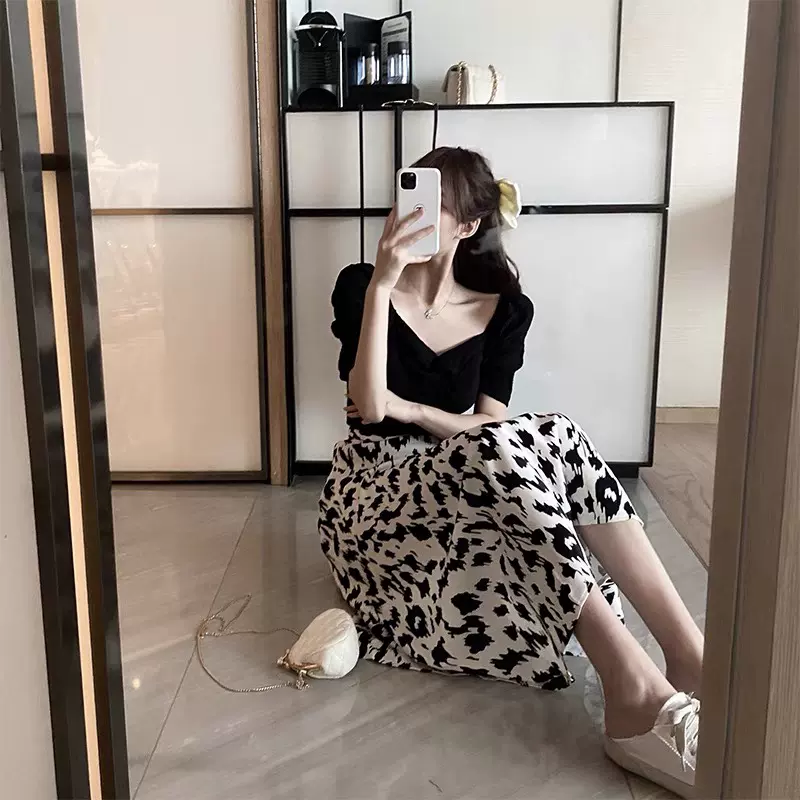 2024夏季新款炸街时尚套装一字肩上衣复古半身豹纹裙子两件套裙女