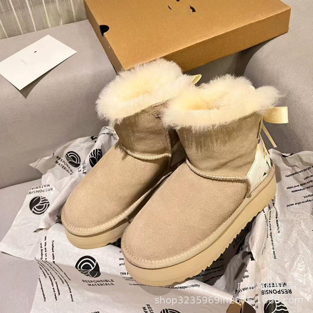 Полусапоги (ankle boots), натуральная кожа, с меховой подкладкой, противоскользящая платформа, EU 35–40