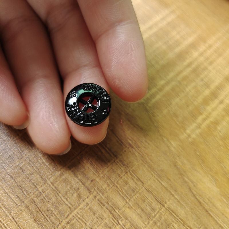 2号纽扣一对1.5cm